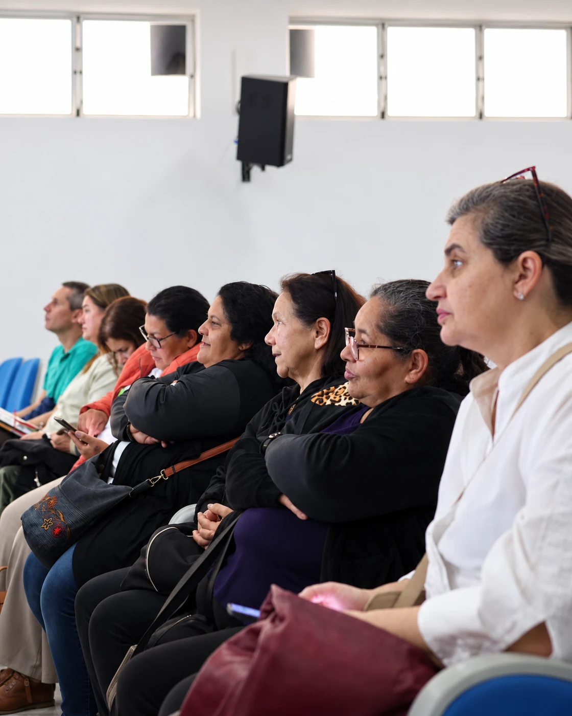 Profissionais acompanham uma formação técnica do PROVE.