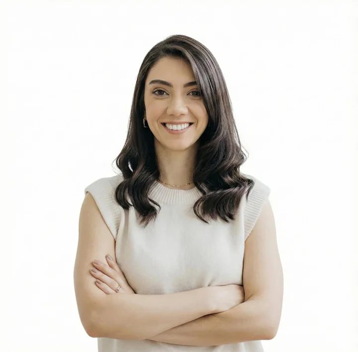 Retrato de Tatiana Consoli, Nutricionista Coordenadora de Desenvolvimento de Projetos.